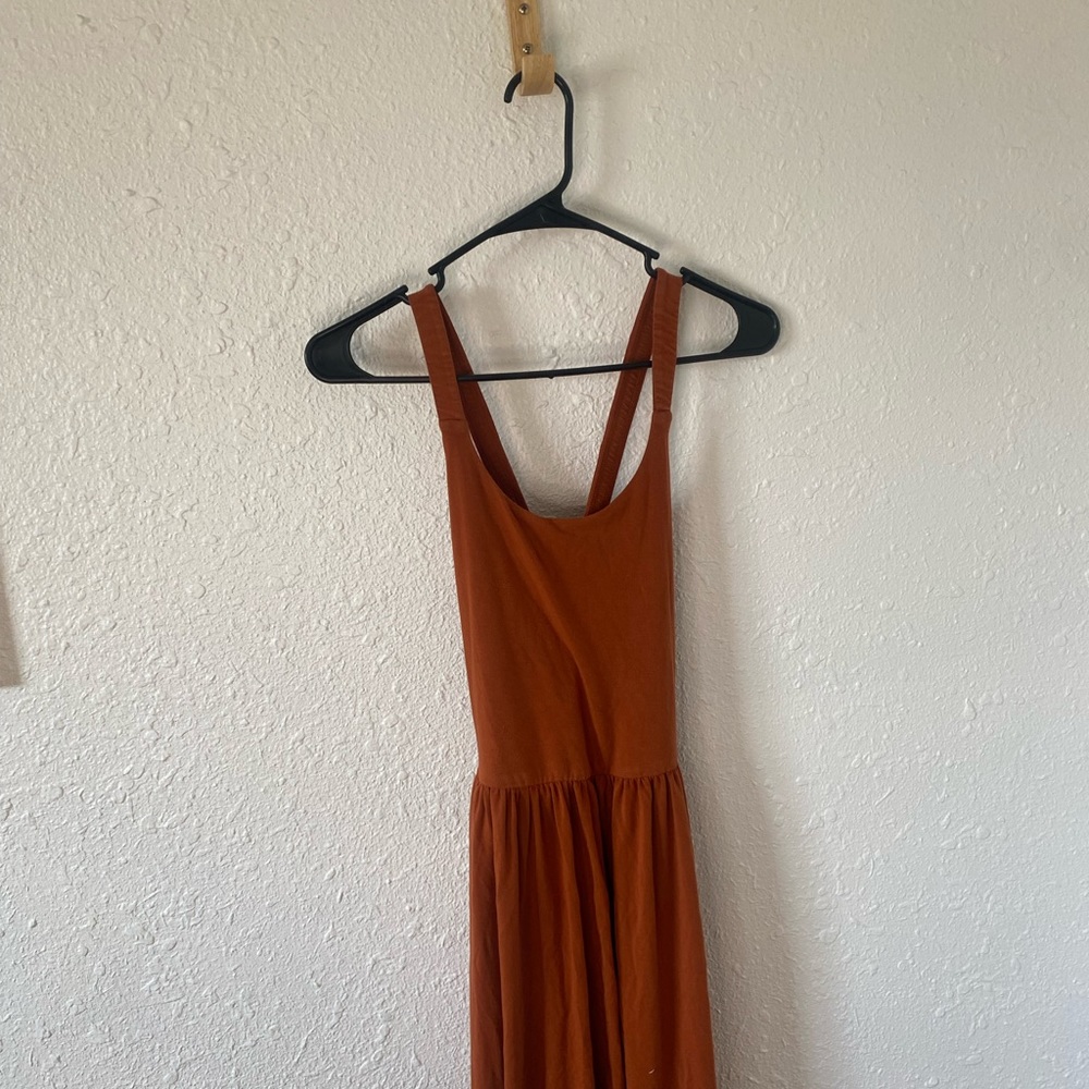 Imbodhi M clay jumper EUC